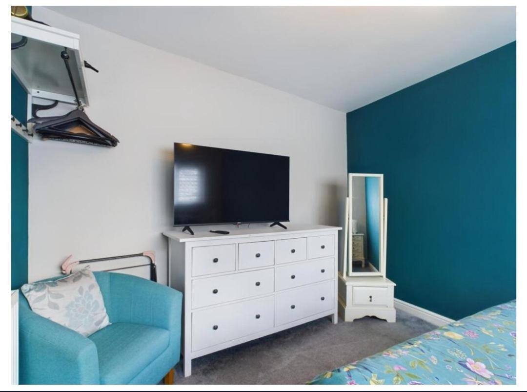 Tallets Apartment With Balcony & Parking 툭스베리 외부 사진
